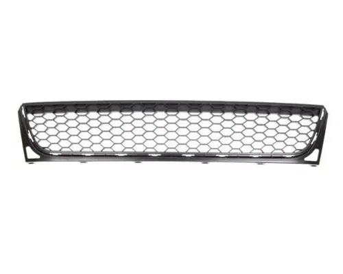 Решетка бампера переднего центральная 51117383765 BMW