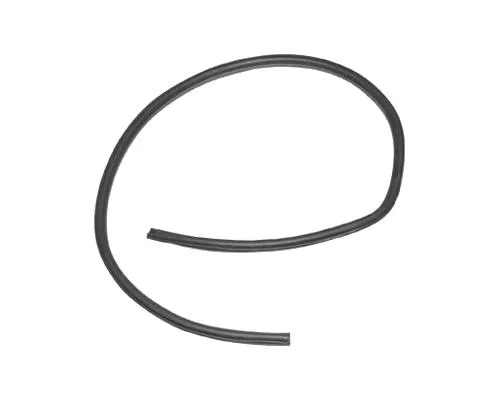 Уплотнитель двери передней правой (на двери) 8V5837912C VAG