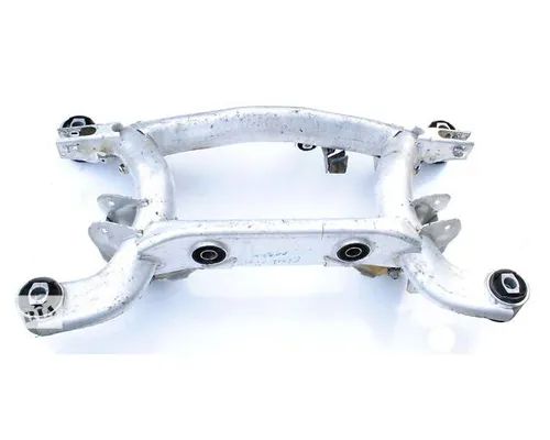 Подрамник задний Mazda Xedos 6