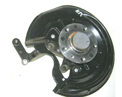 Цапфа задняя левая 31681851 Volvo
