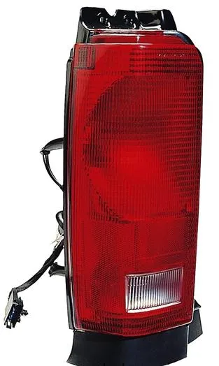 Фонарь задний левый Крайслер Вояжер I ES