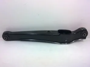 Нижний продольный рычаг A212919210 Chery