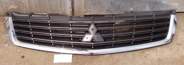 Решетка радиатора на Mitsubishi Galant IX DJ, DM