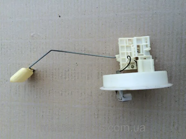 Датчик уровня топлива в баке правый FBH3111 VVP