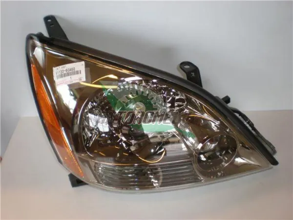 Правая фара 8113060A60 Toyota