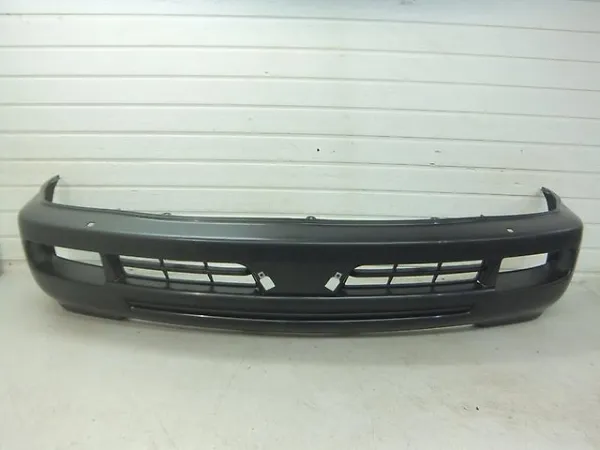 Передний бампер 5211960928 Toyota