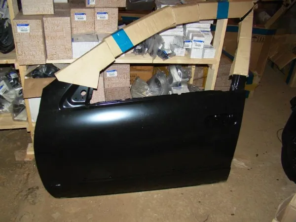 Дверь передняя левая Nissan Almera CLASSIC