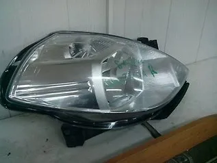 Правая фара 26010JK80C Nissan/Infiniti