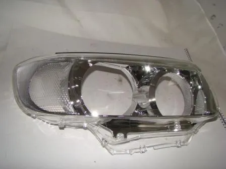 Стекло фары правой 84990SA481 Subaru