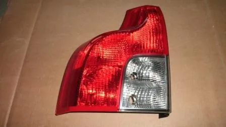 Фонарь задний левый 31213381 Volvo