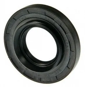 Сальник переднего моста на Isuzu Trooper  UBS