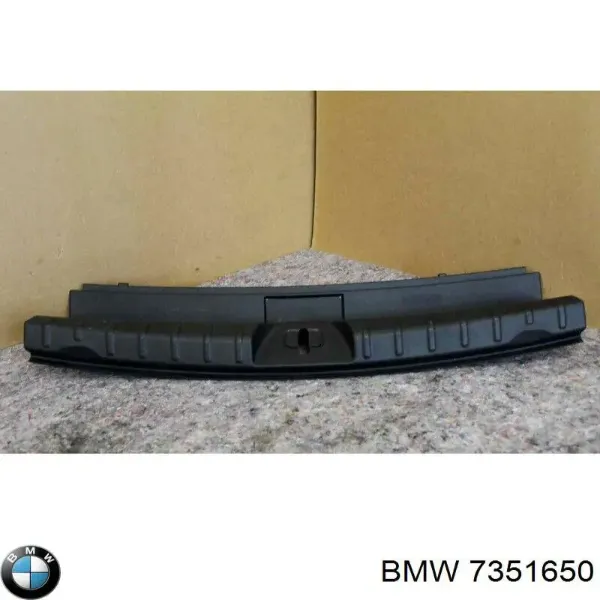 Облицовка задней панели багажника 7351650 BMW