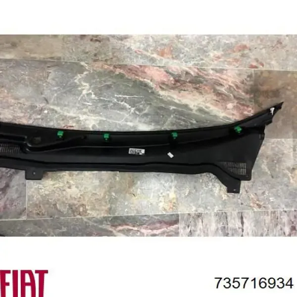 Водосток лобового стекла, жабо 735716934 Fiat/Alfa/Lancia