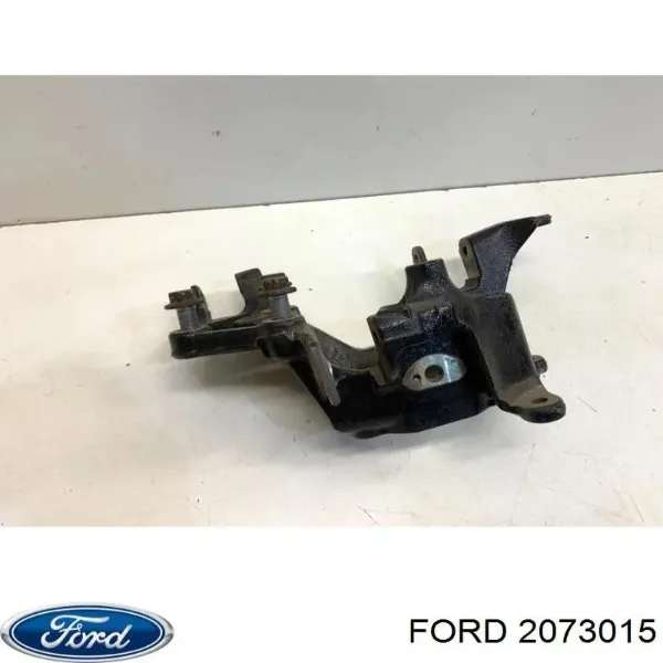 Цапфа задняя левая CV615A969AAC Ford