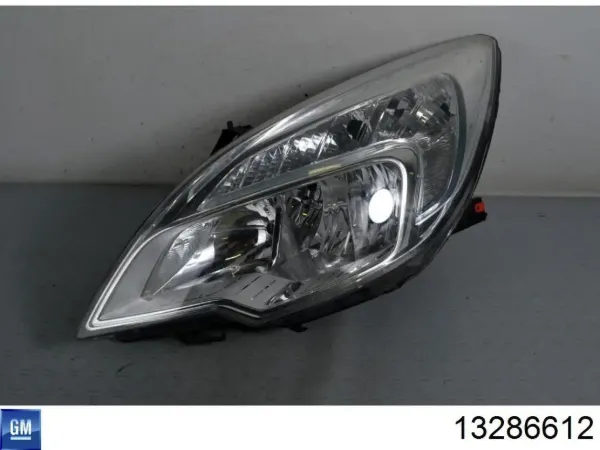 Левая фара 13286612 General Motors