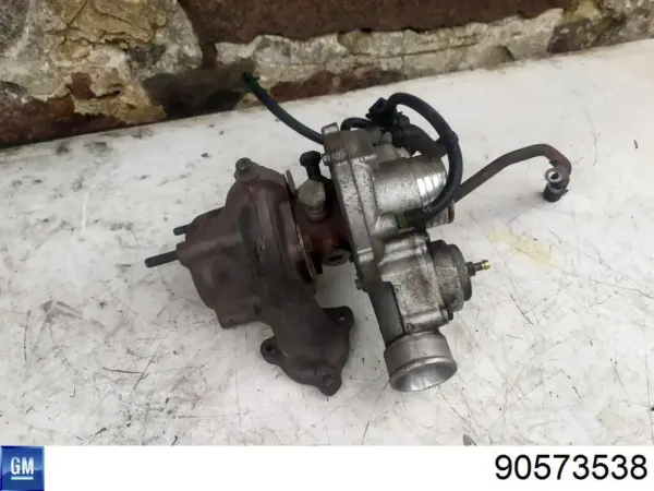 Крышка клапанная правая 90573538 General Motors
