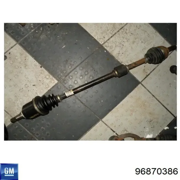 Правая полуось 96870386 General Motors