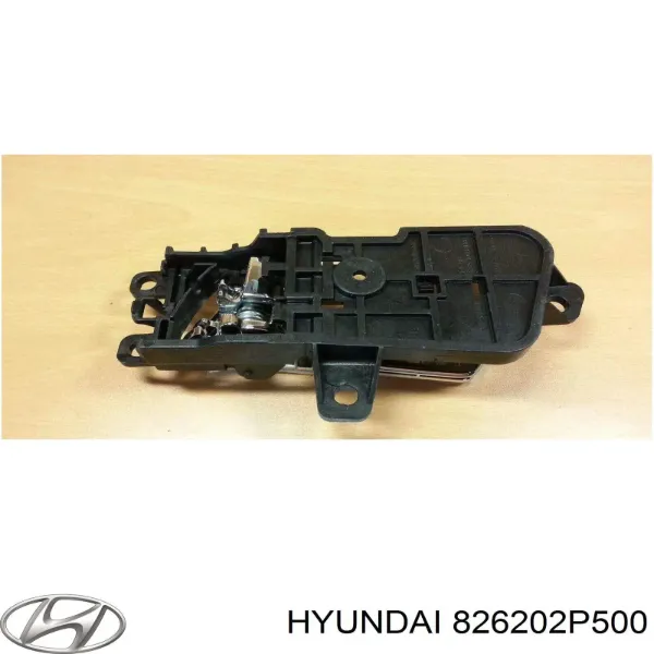  826202P500 Hyundai/Kia