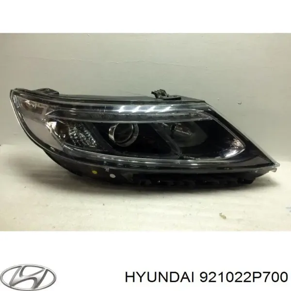 Правая фара 921022P700 Hyundai/Kia