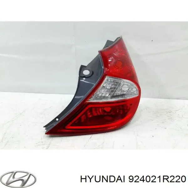 Задний фонарь 924021R220 Hyundai/Kia