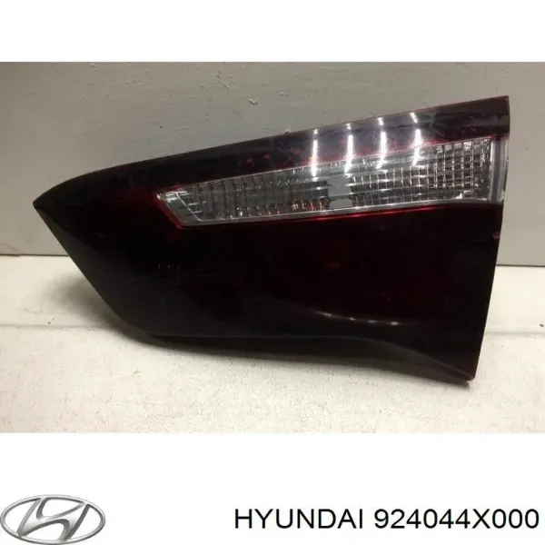 Фонарь задний правый внутренний 924044X000 Hyundai/Kia