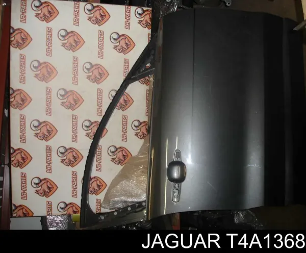Дверь передняя правая T4A1368 Jaguar