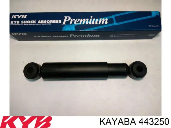 Амортизаторы задние на Mitsubishi Colt II C1A