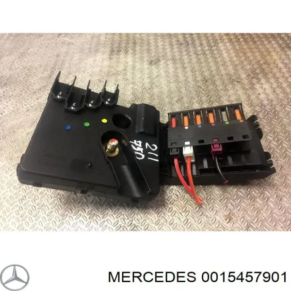 Купить A0015457901 Mercedes Монжатный блок реле
