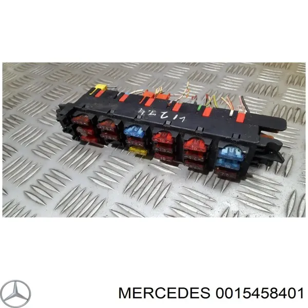 Блок предохранителей A0015458401 Mercedes