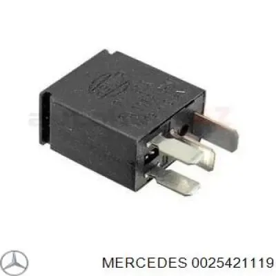 Реле вентилятора 0025421119 Mercedes