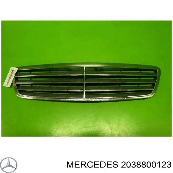 Решетка радиатора Mercedes C S203