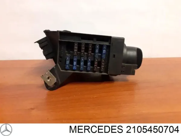 Переключатель света фар на "торпедо" Mercedes E S210