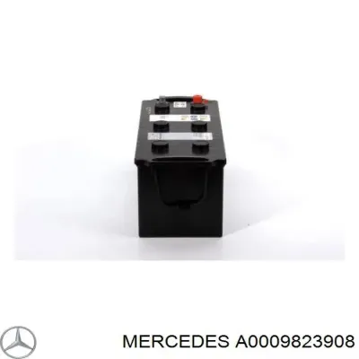 Авто акумулятор Мерседес 120 А/г 12 В (A0009823908)