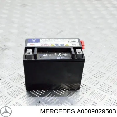 Автоаккумулятор Мерседес 12 А/ч 12 В (A0009829508)