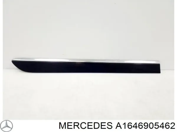 Молдинг двери задней правой 1646905462 Mercedes