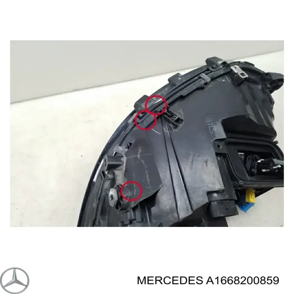 Правая фара A1668200859 Mercedes