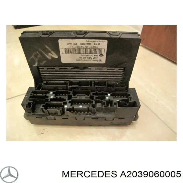Блок управления сигналами SAM A2039060005 Mercedes