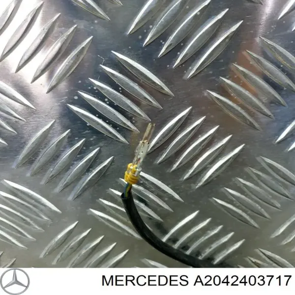 Правая подушка двигателя A2042403717 Mercedes