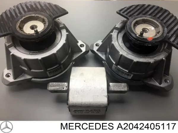 Правая подушка двигателя A2042405117 Mercedes