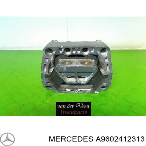 Задняя опора двигателя A9602412313 Mercedes