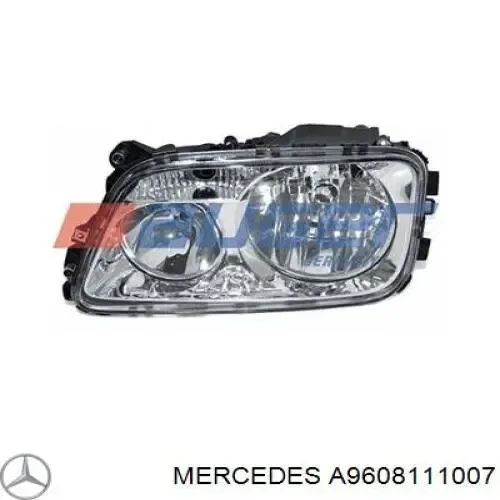 Накладка (крышка) зеркала заднего вида левая A9608111007 Mercedes