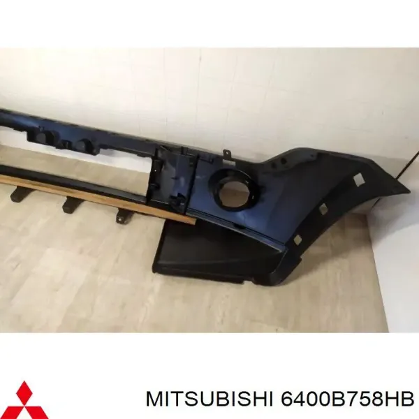 Бампер передний в сборе на Mitsubishi Pajero IV LONG V90