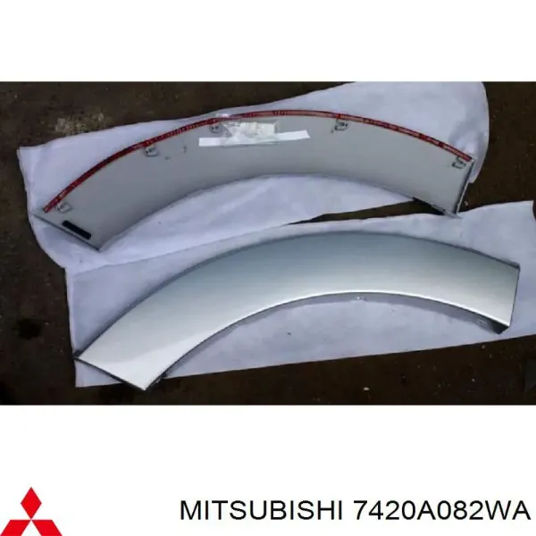 Расширитель (накладка) арки заднего крыла правый 7420A082WA Mitsubishi
