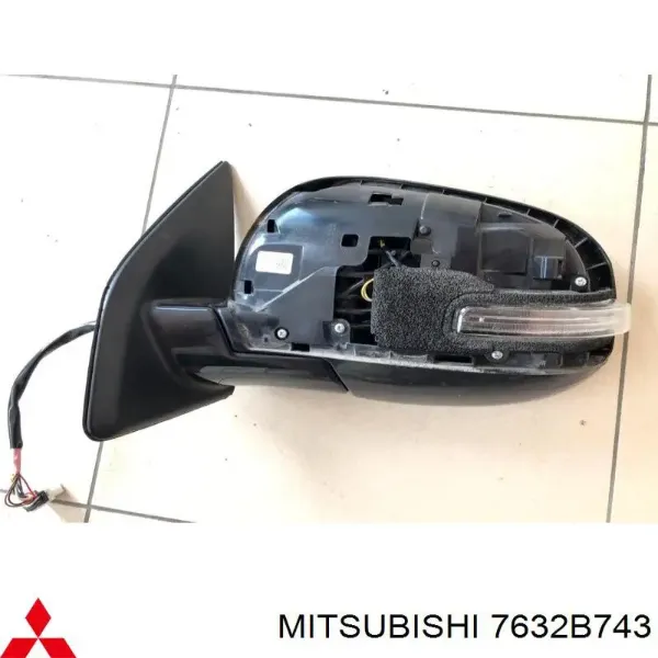 ゆーたん様 7632A936 Mitsubishi Зеркальный элемент зеркала заднего вида правого