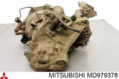 КПП в сборе (механическая коробка передач) MITSUBISHI MD979378