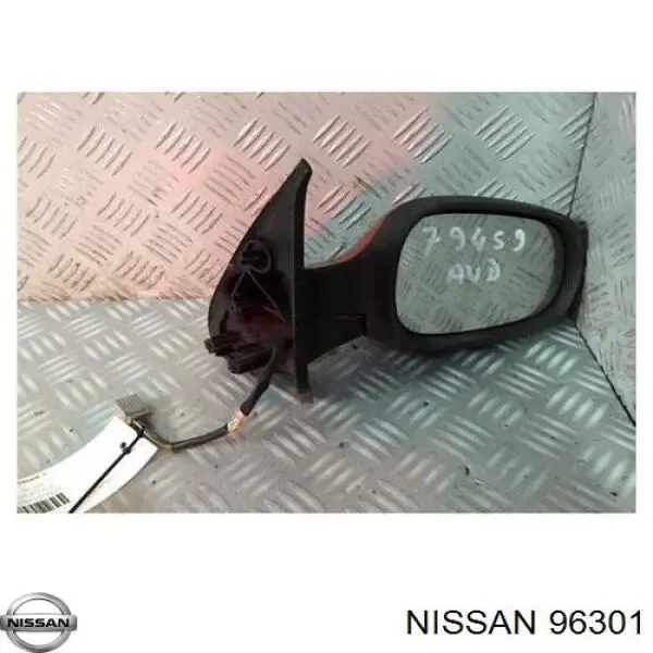 オトモカツヒロ アートワーク 1971-1989 96301 Nissan/Infiniti Зеркало заднего вида правое