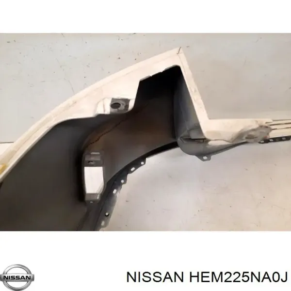 Верхняя часть заднего бампера HEM225NA0J Nissan/Infiniti