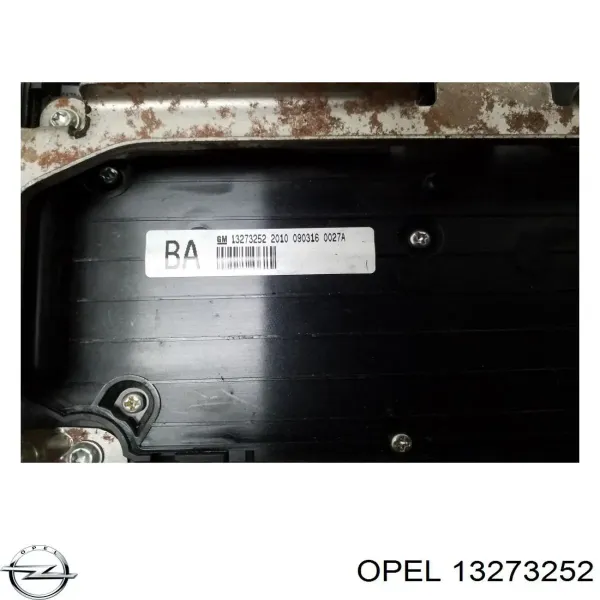 Блок управления мультимедийный 13273252 General Motors