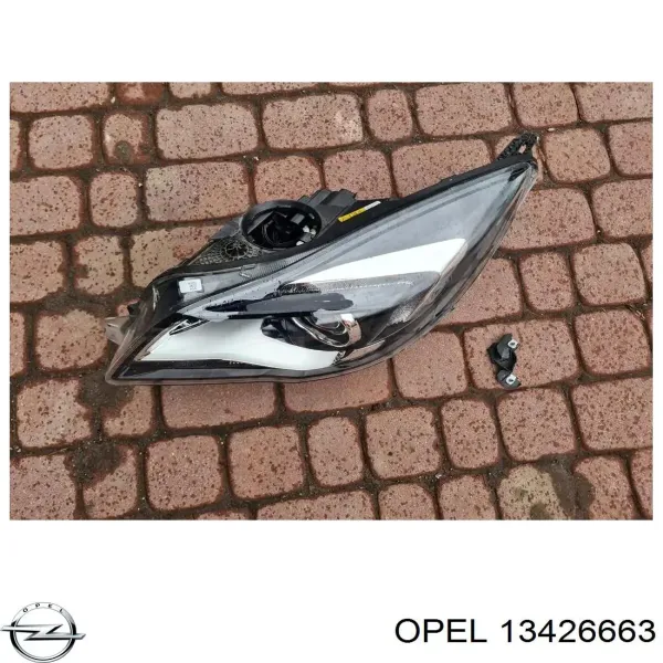 Левая фара 13426663 Opel