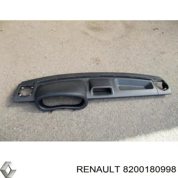 Панель салона передняя "торпедо", верхняя часть 8200180998 Renault (RVI)
